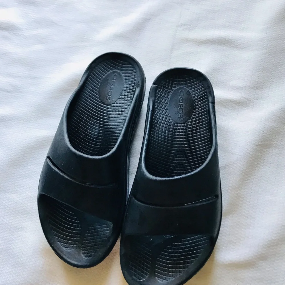 Oofos Black Slide Sandals
